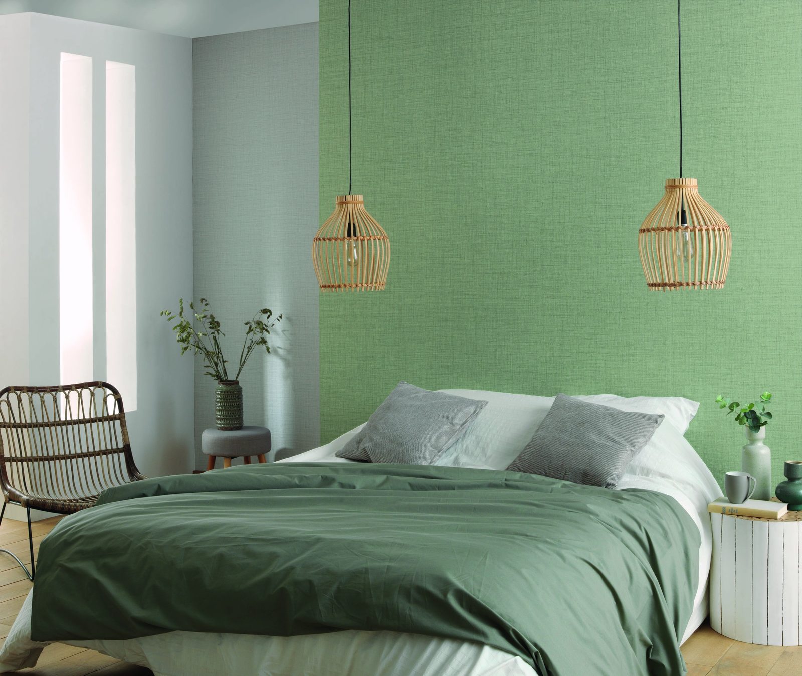 The green bedroom — Verve Woven Texture — Eucalyptus, article 85477345